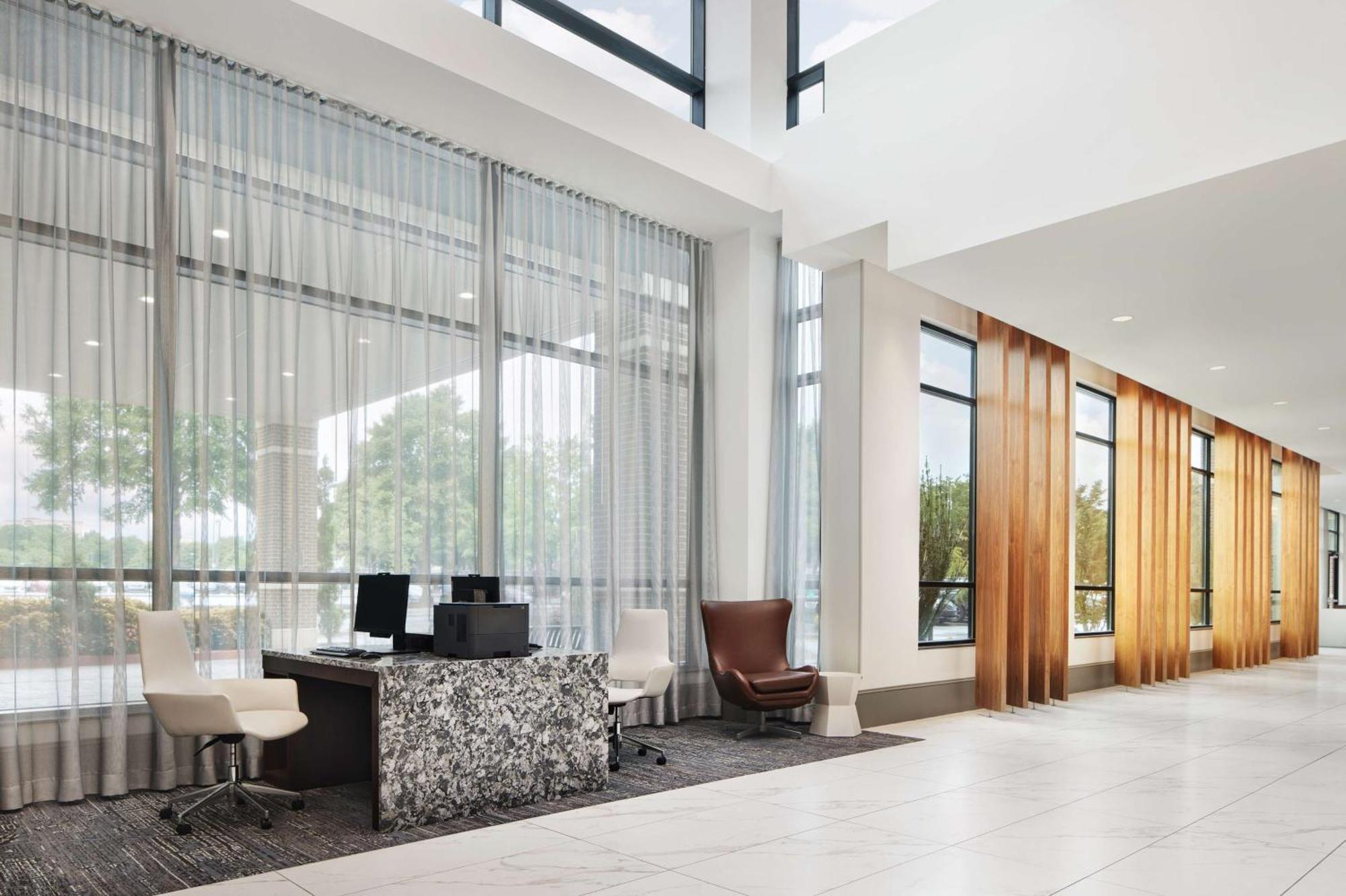 Embassy Suites By Hilton Atlanta Airport North Hapeville Exteriör bild