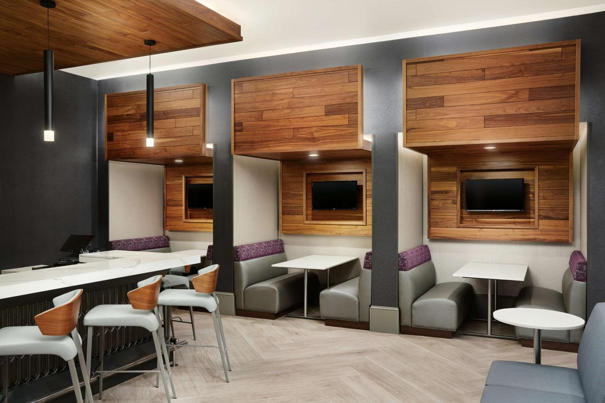 Embassy Suites By Hilton Atlanta Airport North Hapeville Exteriör bild