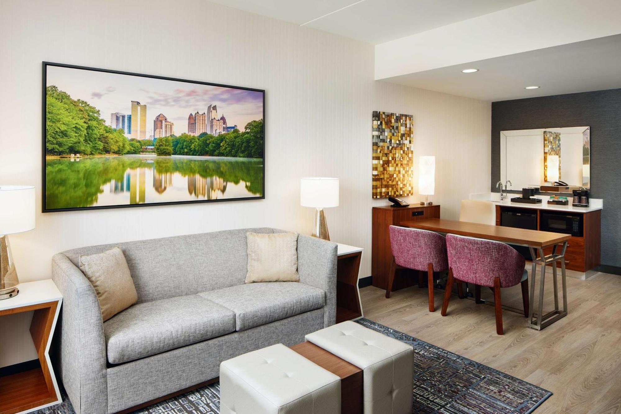 Embassy Suites By Hilton Atlanta Airport North Hapeville Exteriör bild
