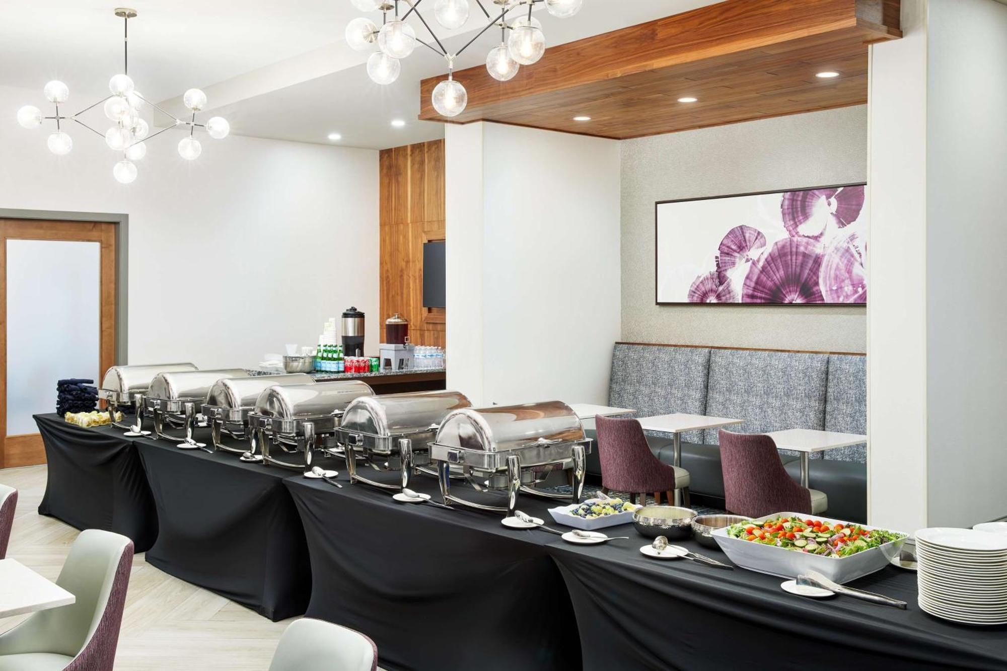Embassy Suites By Hilton Atlanta Airport North Hapeville Exteriör bild